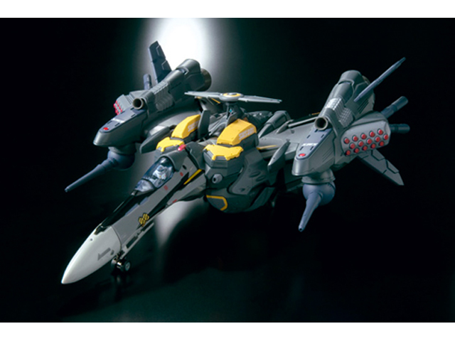 DX超合金 VF-25S アーマードメサイアバルキリー(オズマ・リー機) マクロスF(フロンティア) 完成トイ バンダイ