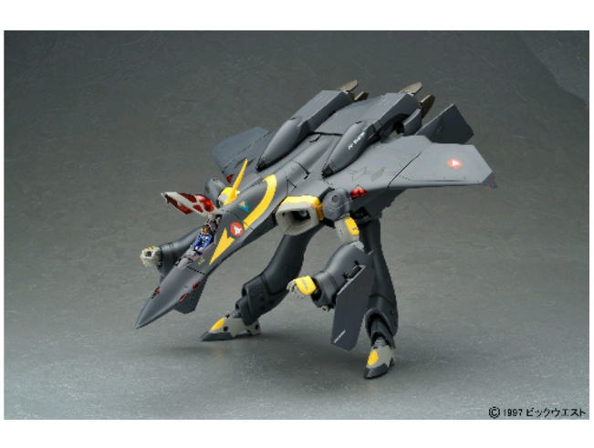 1/60 完全変形 VF-22S マクロス ダイナマイト７ シュトゥルム