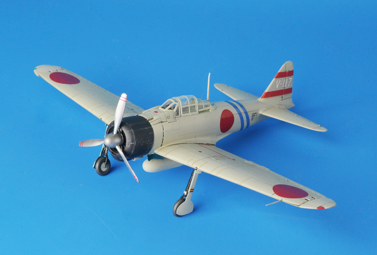 全遊動シリーズ 1/72 WW.II 日本海軍零式艦上戦闘機二一型 | 鉄道模型 