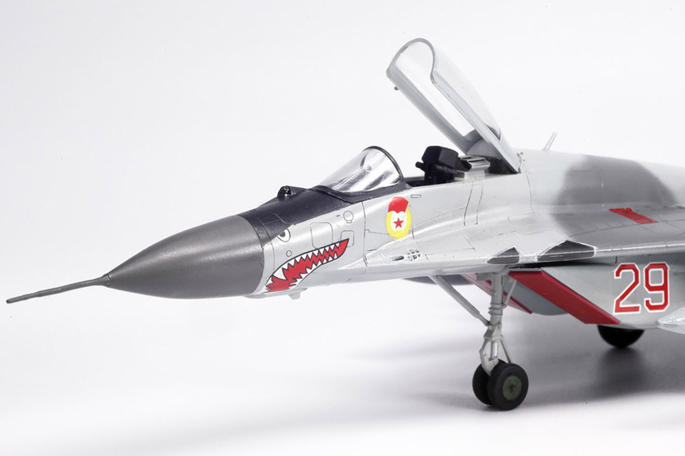 プラッツ AE-8SP 1/72 ロシア空軍 MiG-29 (9.13) フルクラムC 迷彩型紙 
