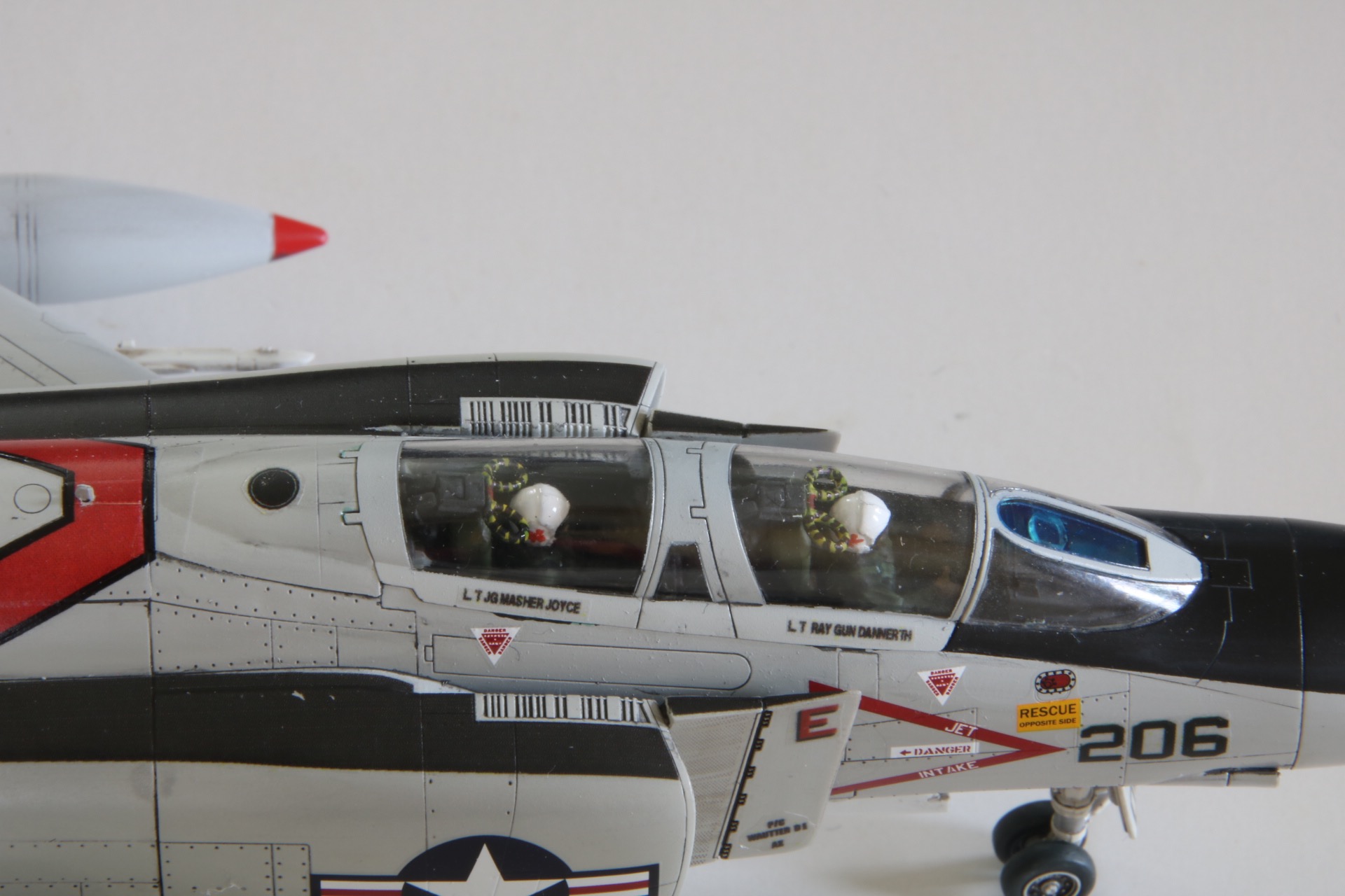 1/72 アメリカ海兵隊 F-4J 戦闘機【初回限定特装版】 | 鉄道模型