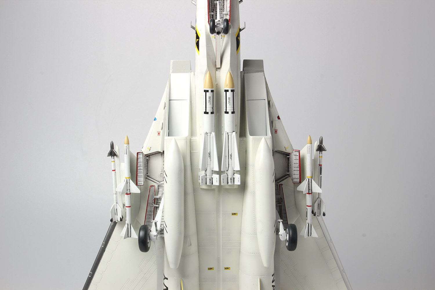 お得 プラッツ 1 48 イタレリ 航空機シリーズ アメリカ海軍 F 14a トムキャット ジョリーロジャース 70 039 S Vf 1 Vf 2 Vf 84 Tpa 01 プラモデル 返品種別b Shipsctc Org