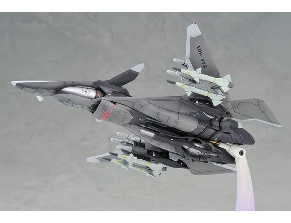 再販】 1/100 FFR-41MR メイヴ“雪風”『戦闘妖精雪風』 | 鉄道模型