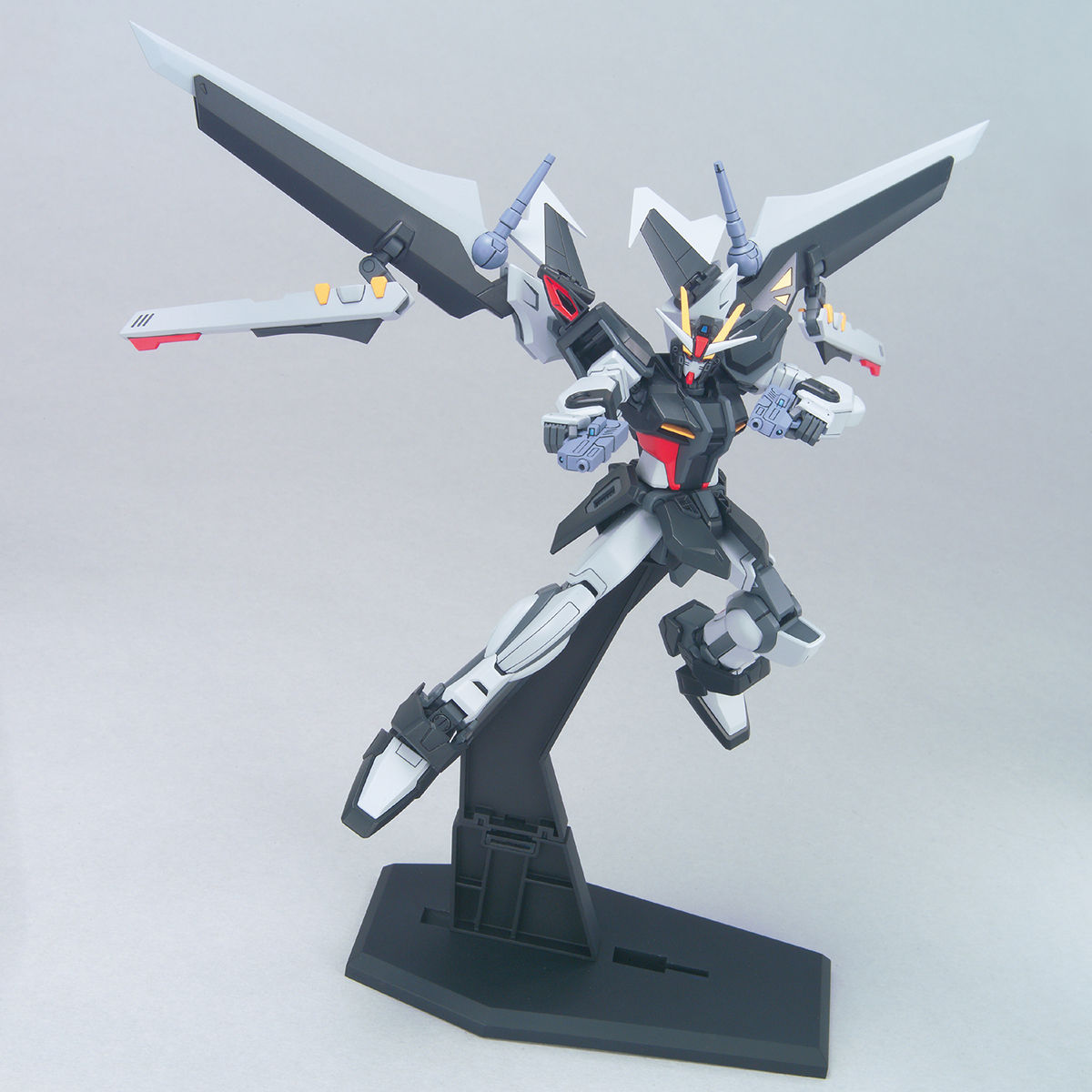 HG 1/144 GAT-X105E ストライクノワールガンダム | 鉄道模型 