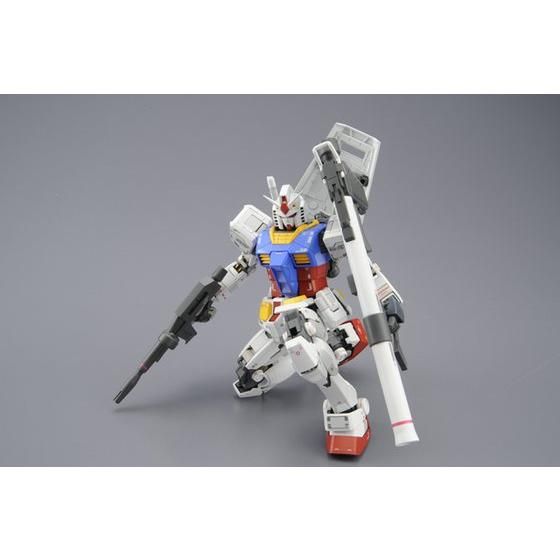 MG 1/100 RX-78-2 ガンダムVer.3.0 | 鉄道模型・プラモデル・ラジコン 