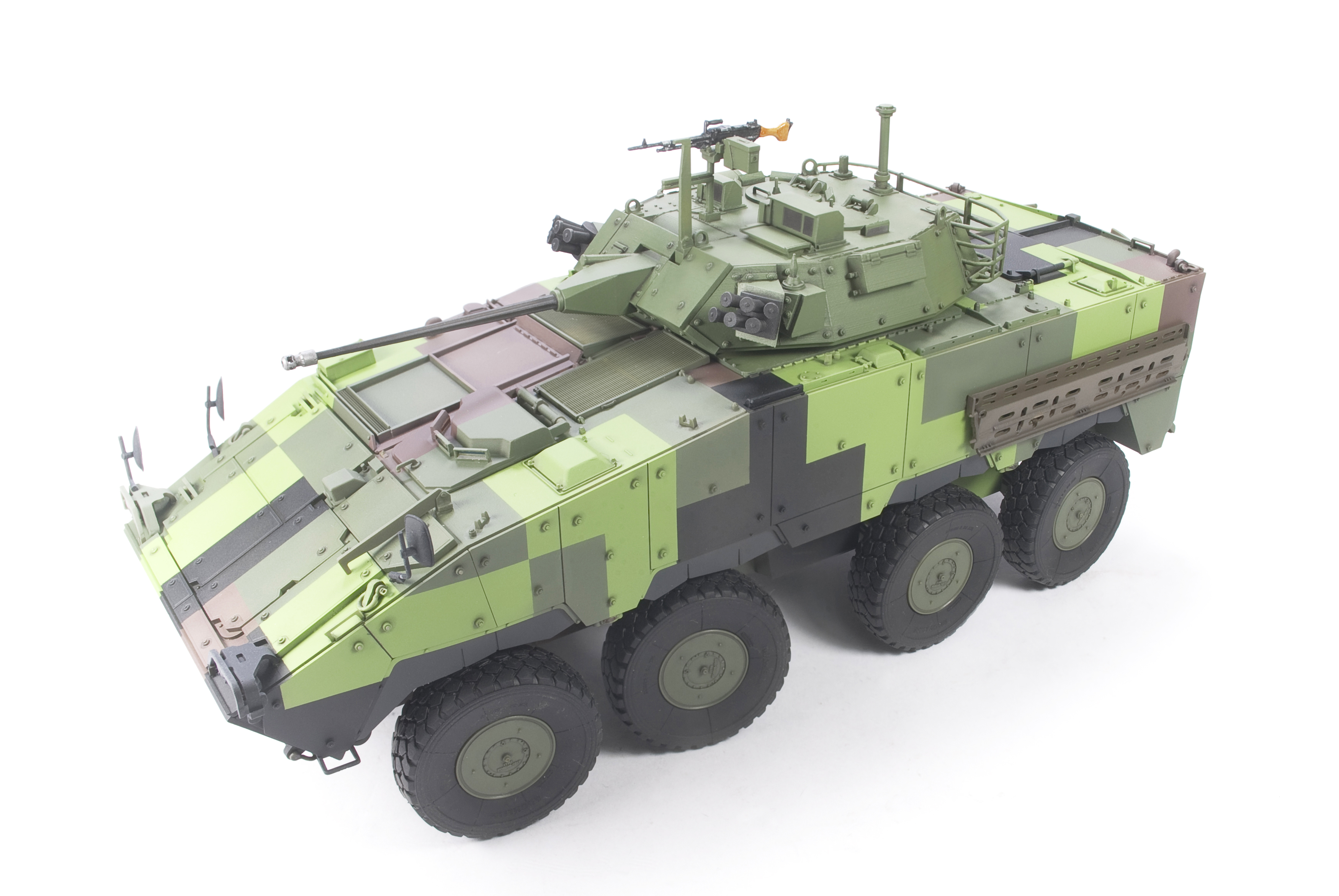 1/35 中華民國陸軍 CM-34 雲豹装甲車 30㎜機関砲装備型 | 鉄道模型