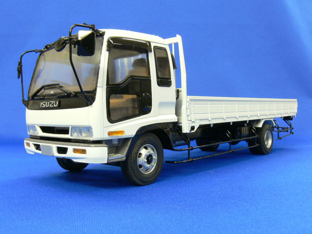 デコトラプラモデル 1/32 いすゞ フォワード 造り平ボディ 完成品