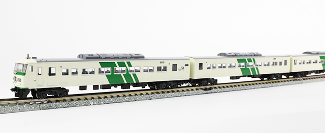 KATO 10-1443 185系0番台「踊り子色」5両セット 鉄道模型 Ｎゲージ ...