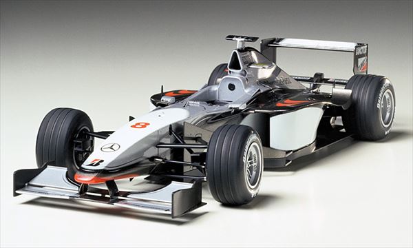 販売売品ビーモデルワークス　1/20　マクラーレン・メルセデス MP4/26　カナダGP　レインタイヤ・スペアデカール付き フォーミュラ