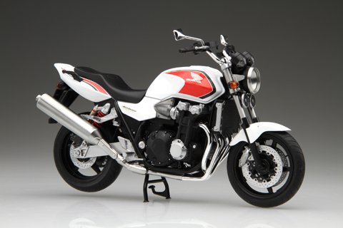 1/12 Honda CB1300 スーパーフォア | 鉄道模型・プラモデル・ラジコン