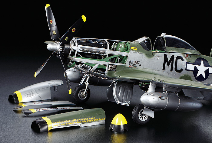 1/32 ノースアメリカン P-51D マスタング | 鉄道模型・プラモデル